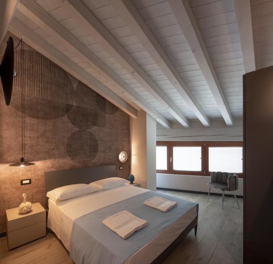 Decio Rooms Monte Isola Exterior foto
