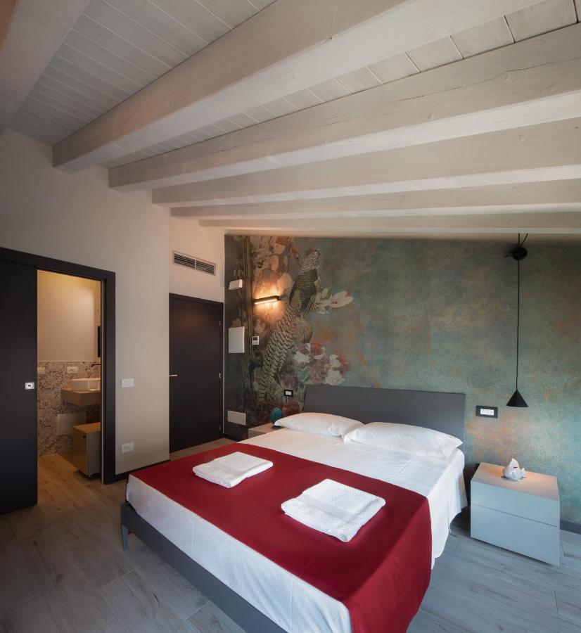 Decio Rooms Monte Isola Exterior foto